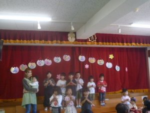 ５　月　の　こ　ど　も