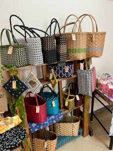 BAZAAR12.jpg