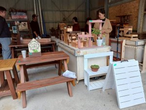 BAZAAR4.jpg